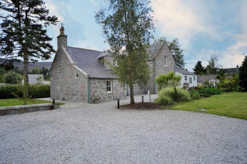 Schoolhouse Bed and Breakfast Ballater Buitenkant foto