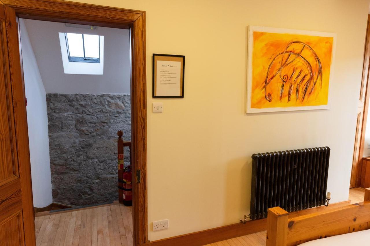 Schoolhouse Bed and Breakfast Ballater Buitenkant foto